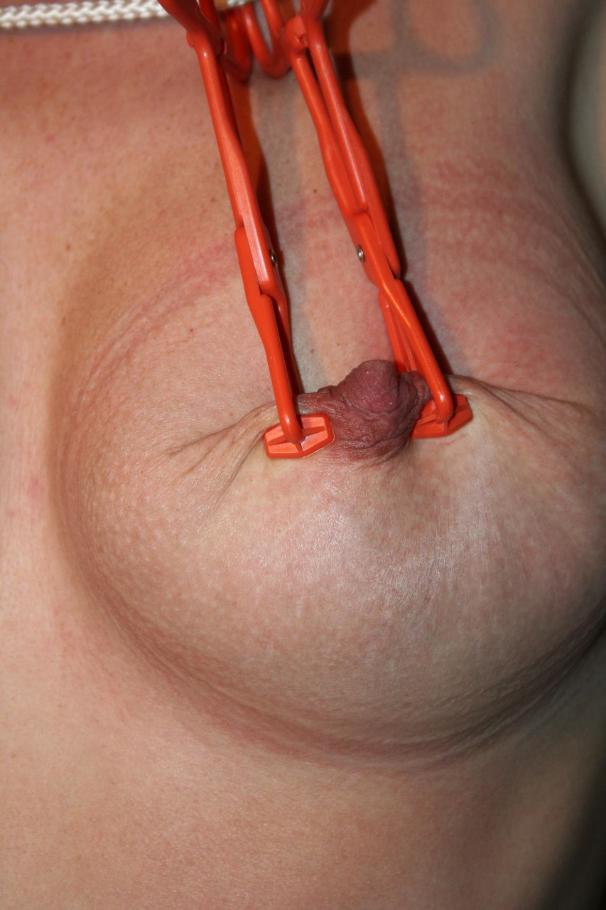 The Pain Files Amateur Tit Torments Porno-Foto #425485499
