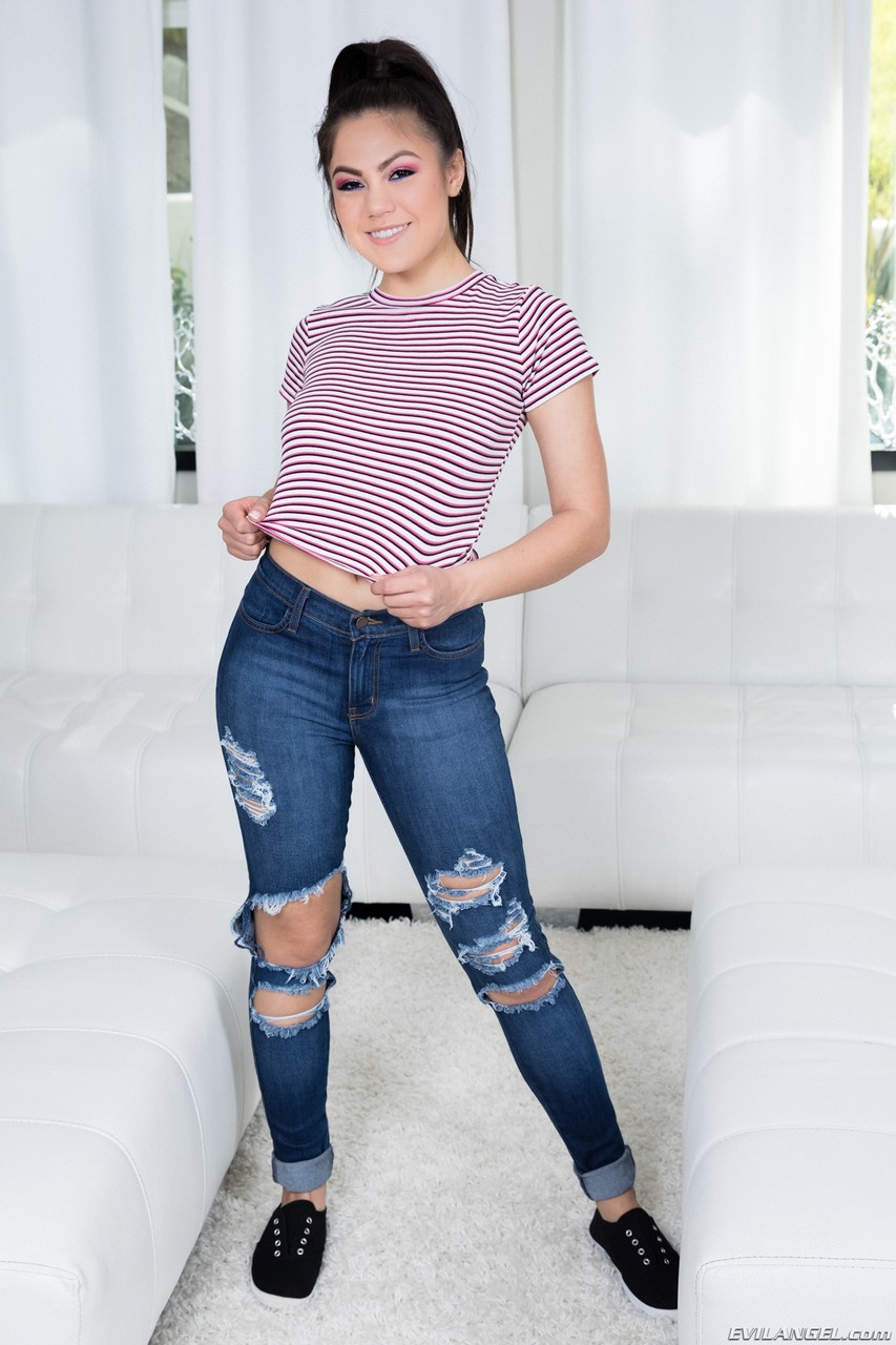 Asian teen Kendra Spade squirts during sexual intercourse with her man friend porno foto #425118742 | Evil Angel Pics, Kendra Spade, Mickey Mod, Jeans, mobiele porno