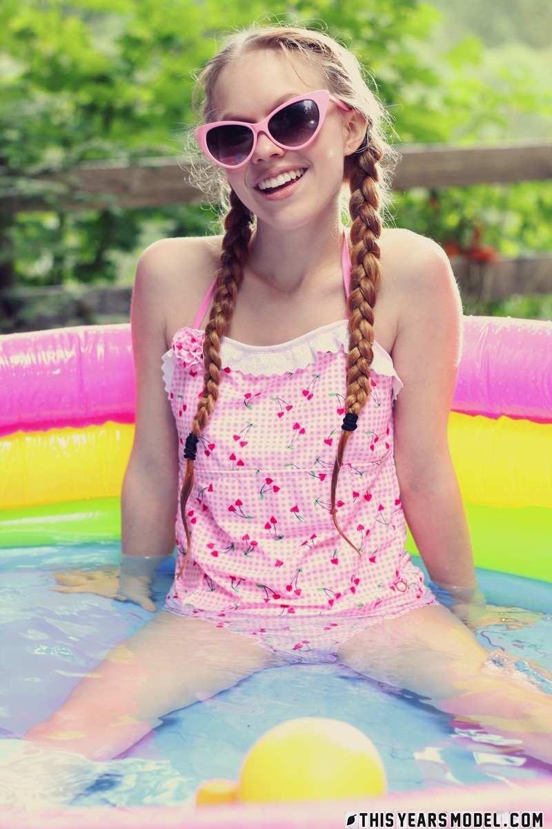 Adorable teen Dolly Little tugs on her braided pigtails in a blowup pool foto pornográfica #425404133 | This Years Model Pics, Dolly Little, Wet, pornografia móvel