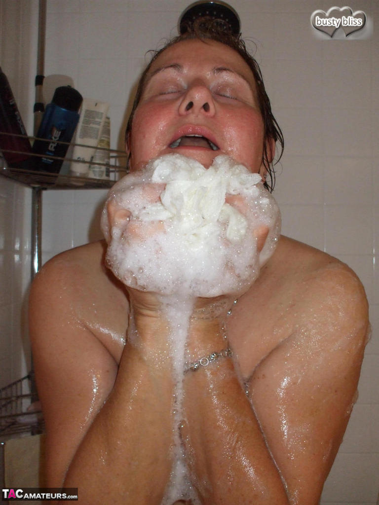 Naked older woman Busty Bliss washes her big boobs while taking a shower порно фото #426547915
