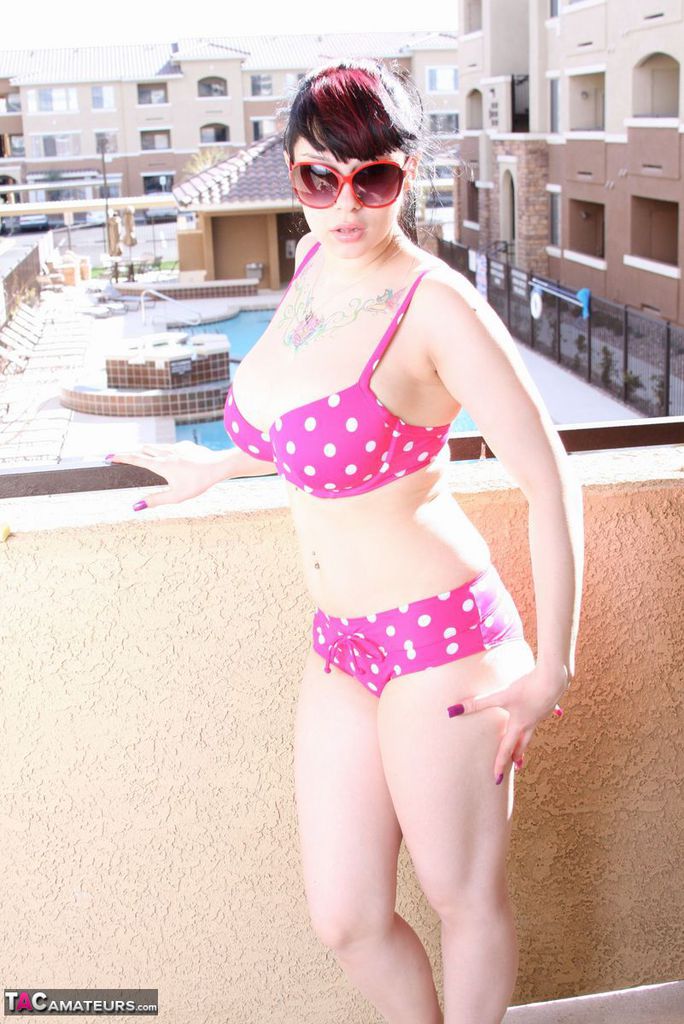 Amateur girl Susy Rocks models a polka-dot bikini in shades on a balcony foto pornográfica #426957275