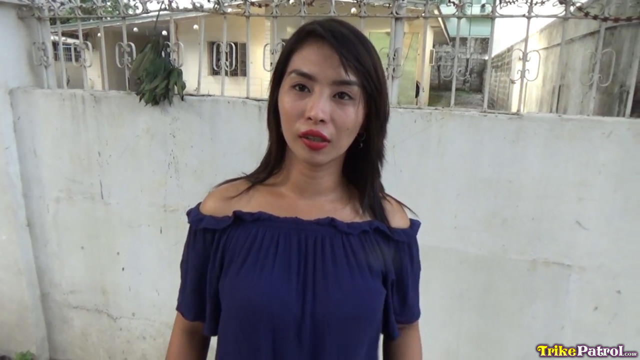 Filipina Swallows Load Of Foreign Cum After Spontaneous Sex Hookup With