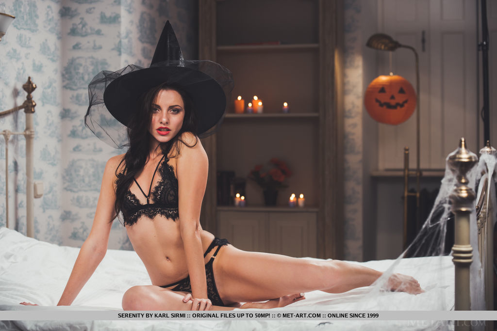 Sweet teen Serenity showcases her tight slit while wearing a Witch's hat porn photo #423168011