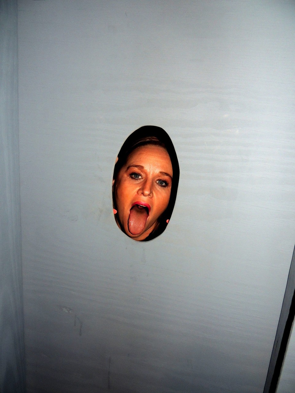 Before being fucked, PAWG Dee Siren performs oral stimulation through a gloryhole.