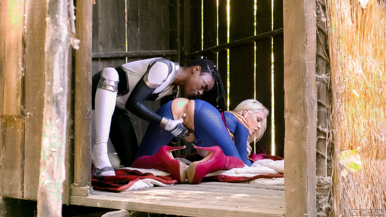 Hot Blonde And A Black Chick Eat Ass During Lesbian Sex In Cosplay Attire