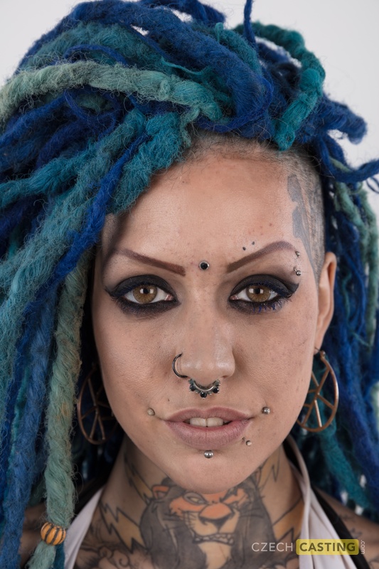 Punk girl with a headful of dyed dreads stands naked in her modelling debut ポルノ写真 #424168950 | Czech Casting Pics, Lady Blue, Tattoo, モバイルポルノ