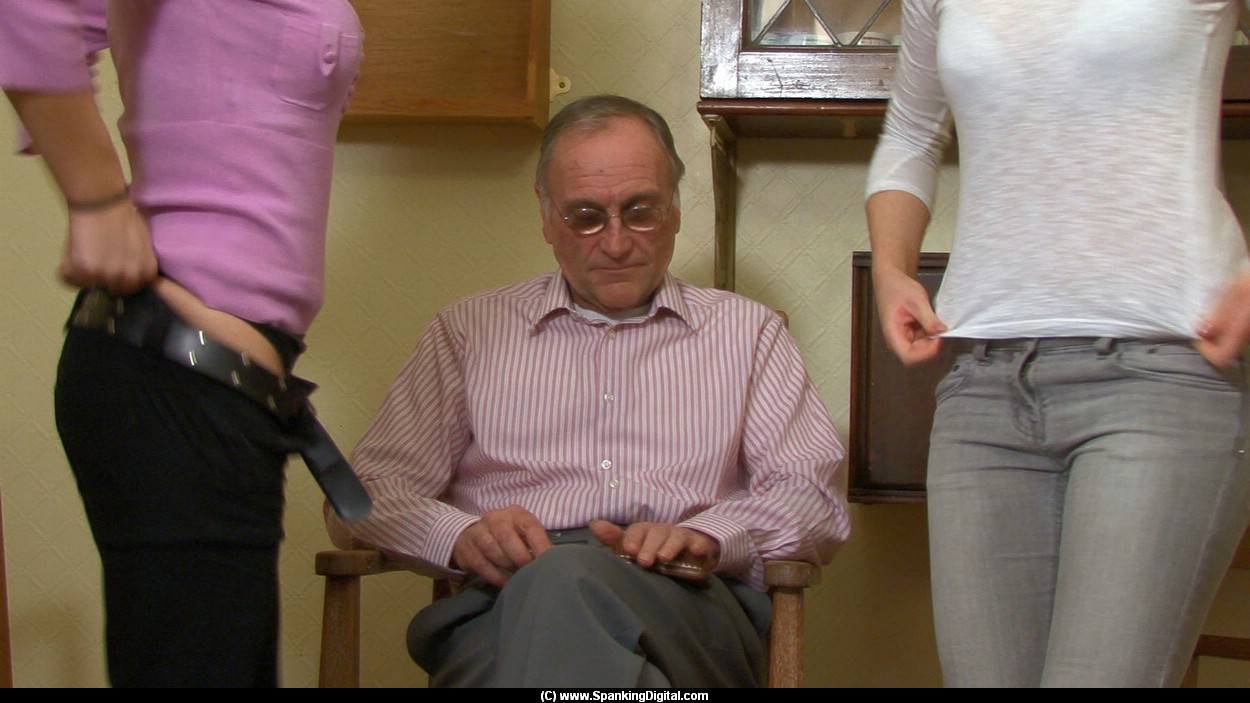 Young girls expose their freshly spanked bottoms in front of a senior citizen porno fotky #425462134 | Spanking Online Pics, Spanking, mobilní porno
