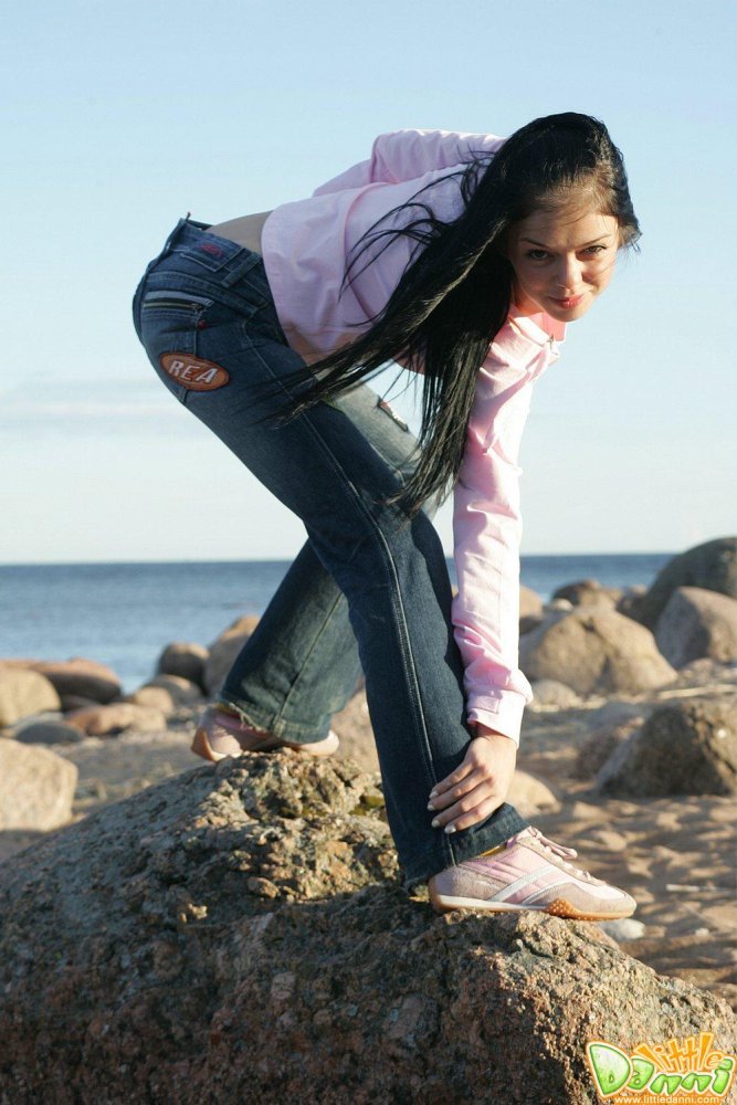 Tight bodied teen Danni posing near the sea ポルノ写真 #425483213 | Little Danni Pics, Beach, モバイルポルノ