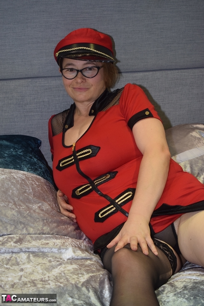 Older first timer looses her saggy breasts from her uniform on a bed ポルノ写真 #423154183