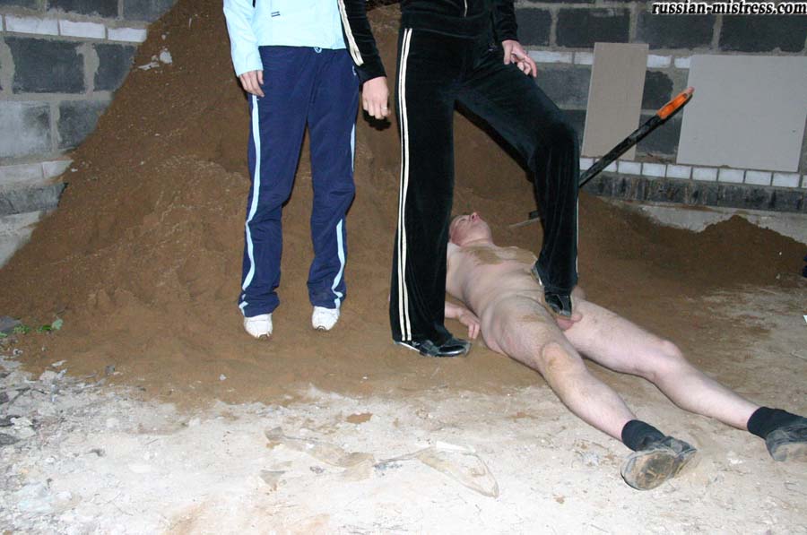 Rich bitches punish a fleshy worker right on the building site photo porno #422785911