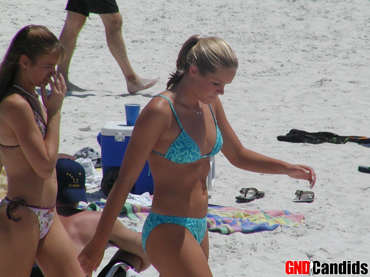 GND Candids Hot girls in bikini foto pornográfica #424864239