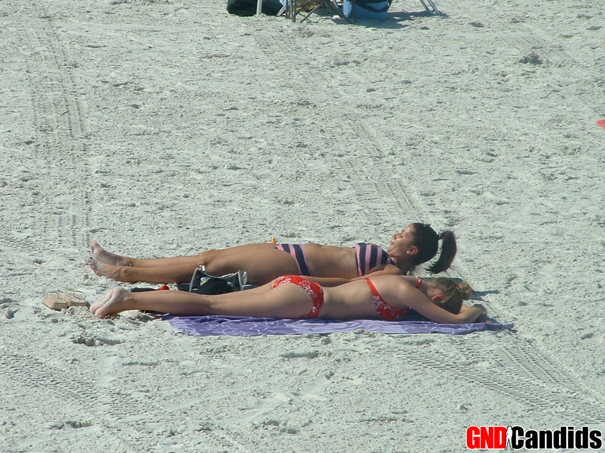 GND Candids Hot girls playing at the beach 色情照片 #426905803