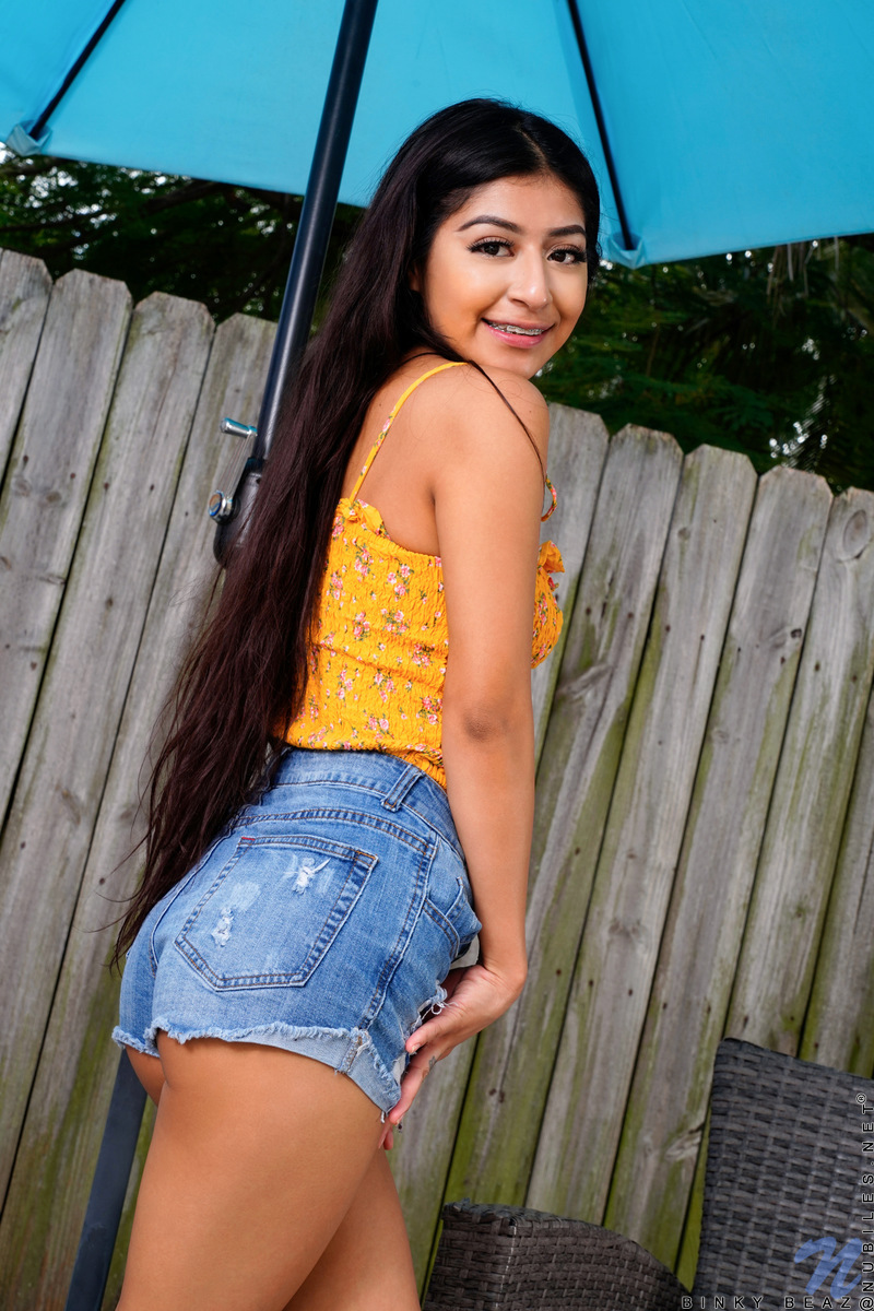 Cute young girl Binky Beaz gets completely naked on backyard patio furniture Porno-Foto #426968182 | Nubiles Pics, Binky Beaz, College, Mobiler Porno