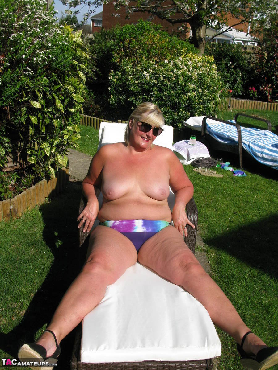 Fat mature woman Chrissy Uk sucks a dick after making her nude debut in a yard порно фото #427492941 | TAC Amateurs Pics, Chrissy Uk, BBW, мобильное порно