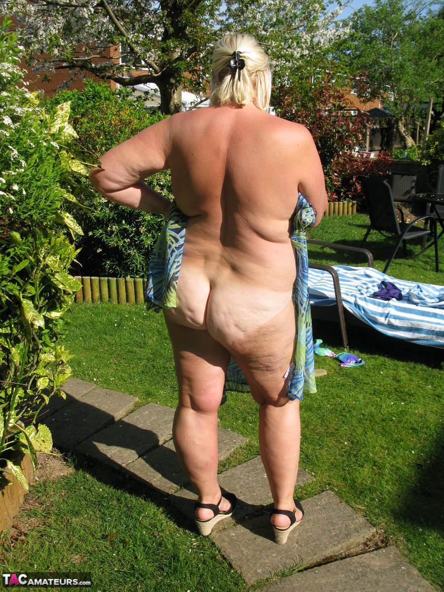 Fat mature woman Chrissy Uk sucks a dick after making her nude debut in a yard porn photo #427492982 | TAC Amateurs Pics, Chrissy Uk, BBW, mobile porn