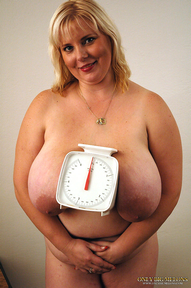 Obese blonde unveils her huge breasts prior to nipple and vaginal play porn photo #425434562