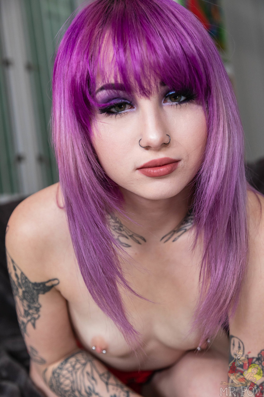 Tattooed girl with dyed hair gets banged during a bout of POV fucking foto pornográfica #424172525