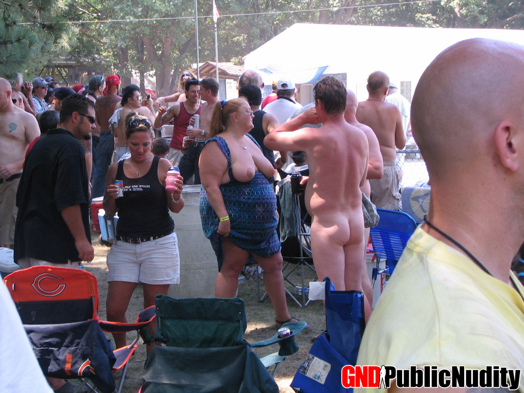Watch strippers on stage showing off their skills at an outdoor event foto pornográfica #426697197 | GND Public Nudity Pics, Party, pornografia móvel