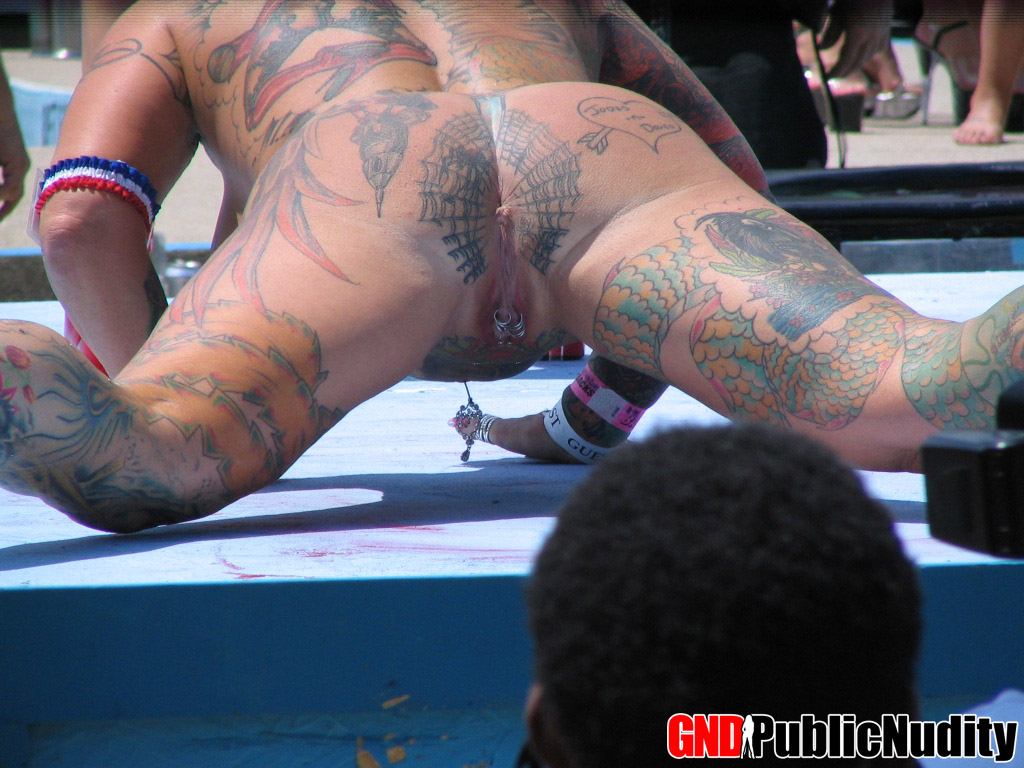 Girl with huge tits is completely naked on the outdoor stage stripper contest ポルノ写真 #424208681 | GND Public Nudity Pics, Tattoo, モバイルポルノ