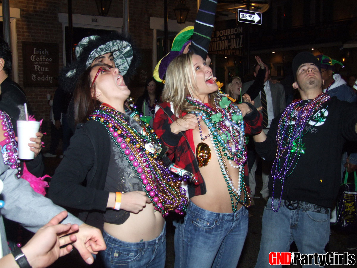 Super drunk girl shows off her tits for beads porn photo #424701846