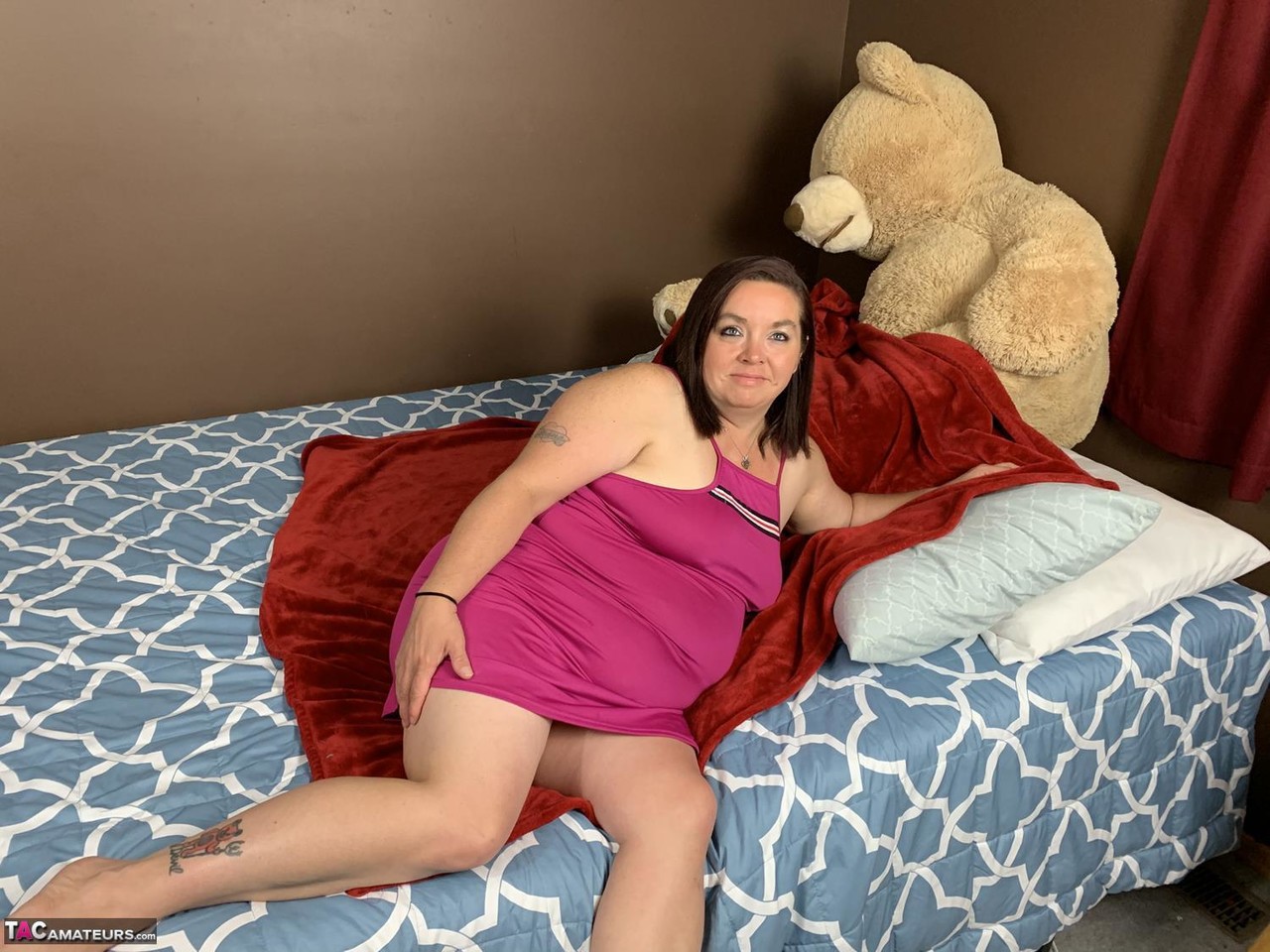 Mature BBW Sexy NE BBW spreads her pussy on a bed after showing her big ass ポルノ写真 #422697952 | TAC Amateurs Pics, Sexy NE BBW, BBW, モバイルポルノ