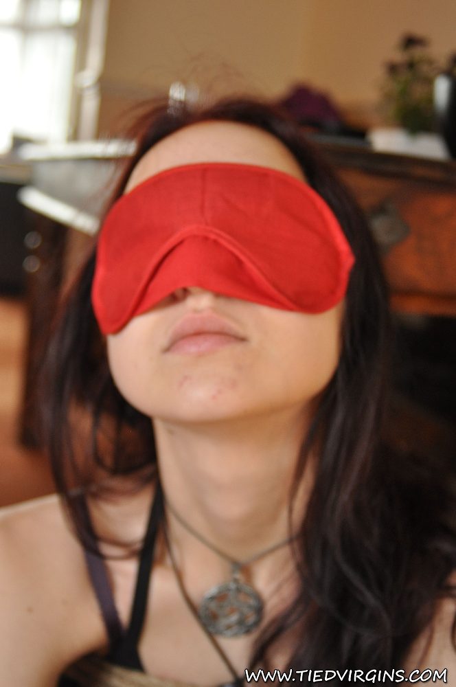 Tied Virgins Teen slut blindfolded and tied up foto porno #424859403