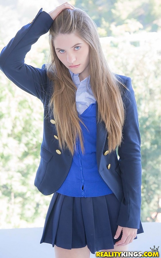 Naughty schoolgirl in uniform makes the grade on her knees 色情照片 #424148144 | Pure 18 Pics, Alice March, Johnny Sins, Teen, 手机色情