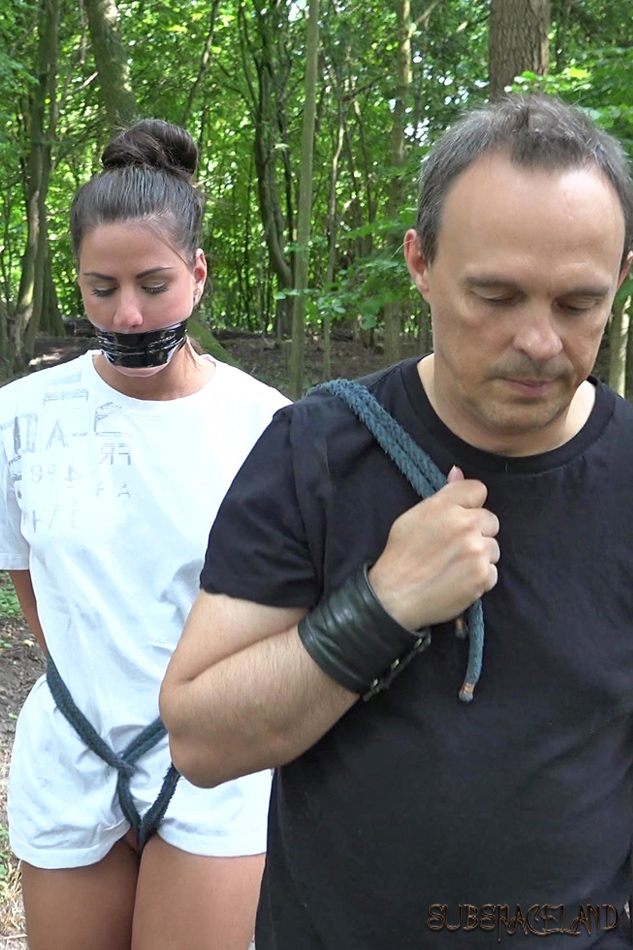 Young brunette slave is disciplined and fucked in the forest by her Master 色情照片 #426431878 | Subspace Land Pics, Athina, Outdoor, 手机色情