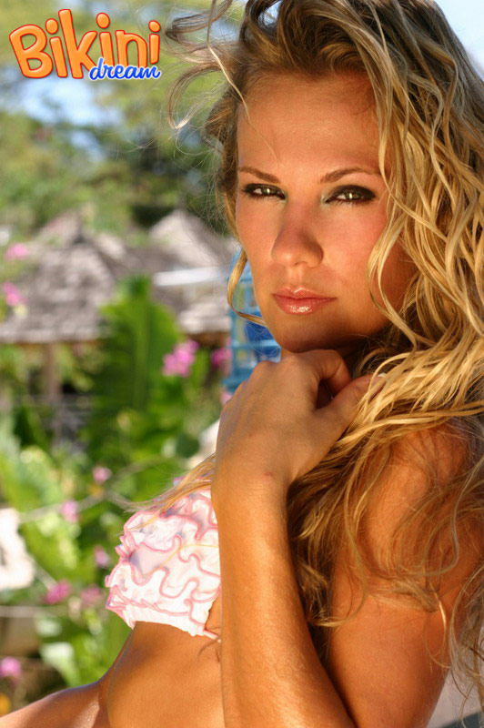Sexy blonde Maja poses non nude in a ruffled bikini against an outdoor railing zdjęcie porno #426908161