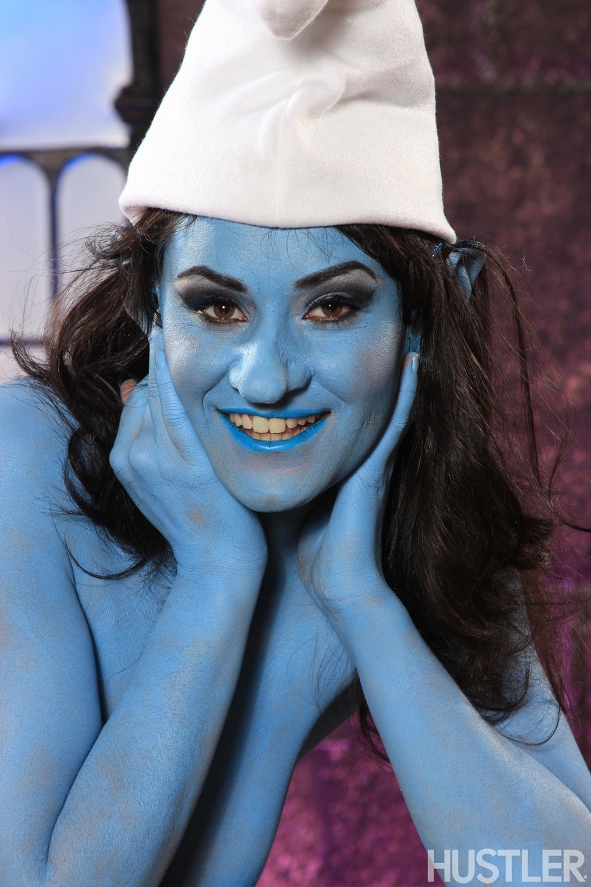 Latina chick Charley Chase shows off her girl parts in a Smurf outfit 포르노 사진 #426357904