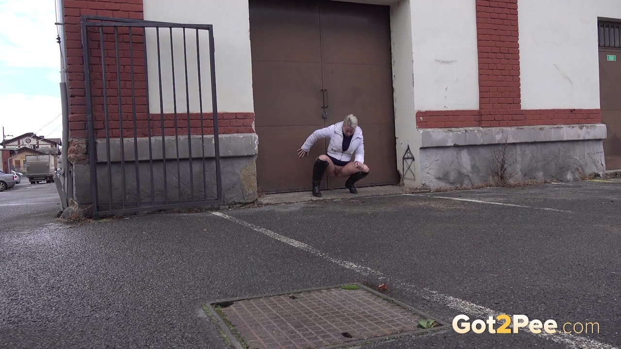 Public pissing in the city for blonde Licky Lex porno fotky #426400985