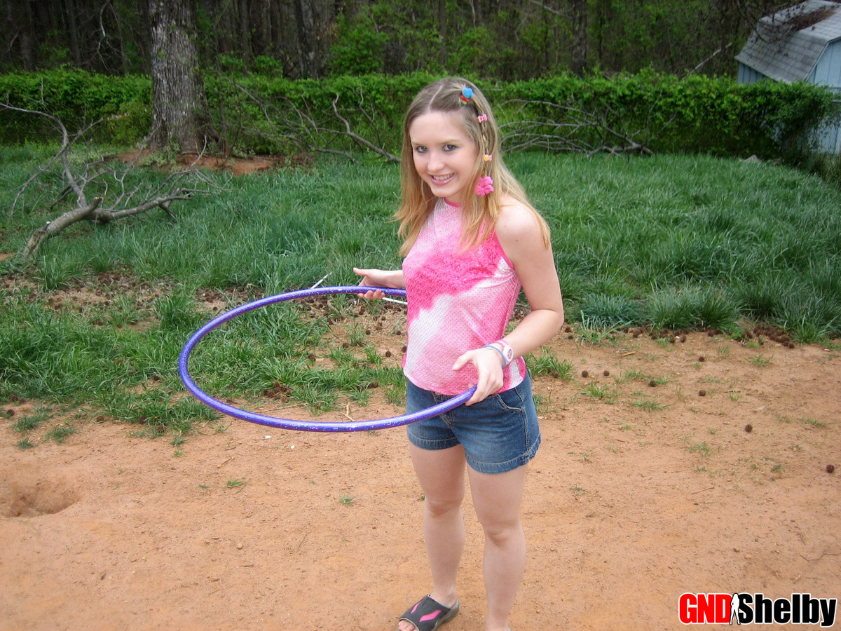 Petite teen Shelby plays around with a hoola hoop porn photo #426297566