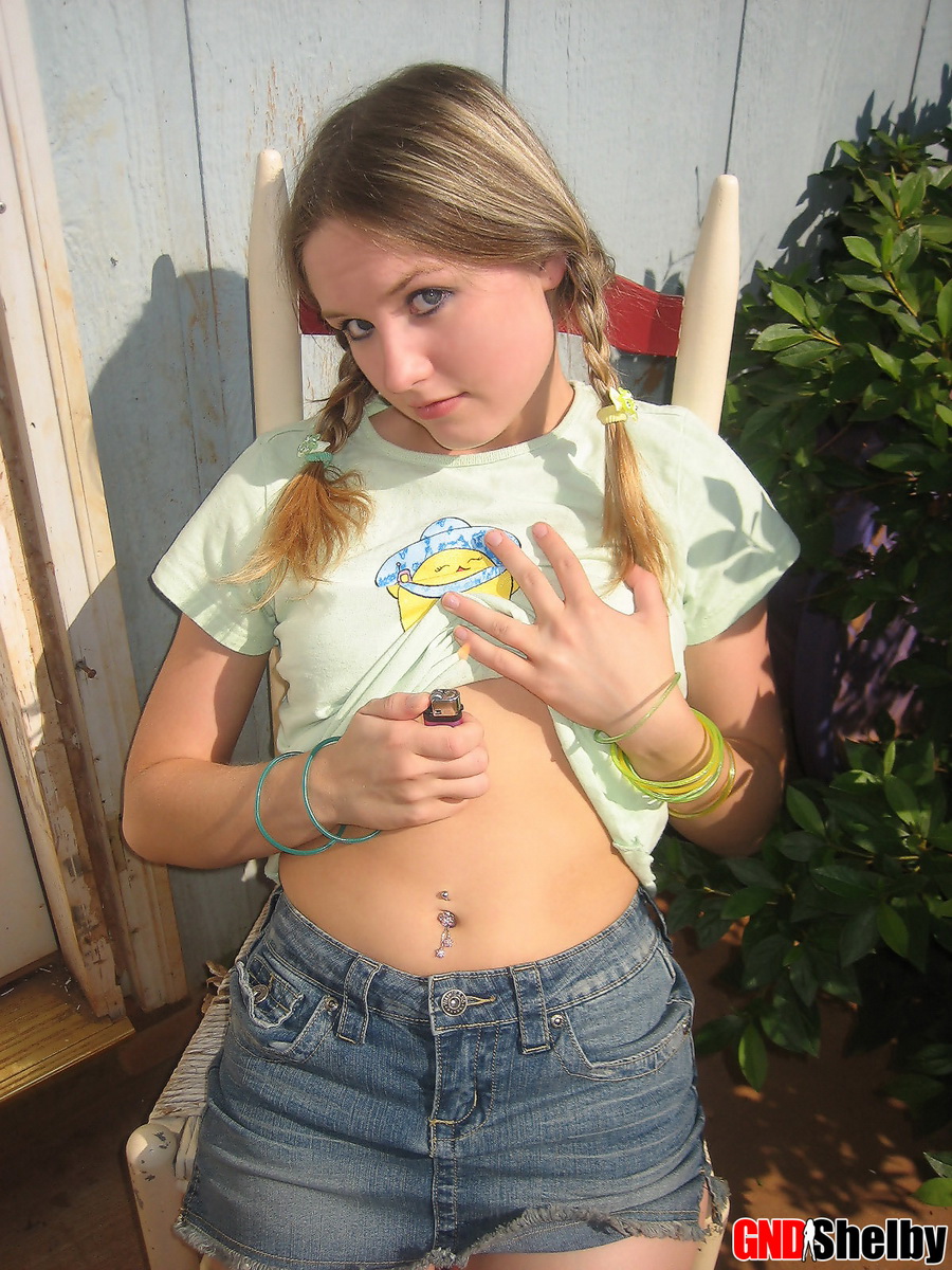 Young girl smokes a cigarette while exposing her tits and pussy foto pornográfica #423739866 | GND Shelby Pics, Smoking, pornografia móvel