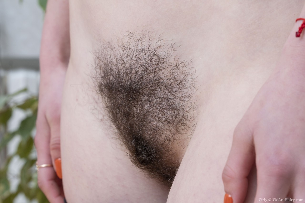 Amateur girl with dark curly hair puts the focus after getting naked foto porno #428552556 | We Are Hairy Pics, Cirly, Pussy, porno móvil