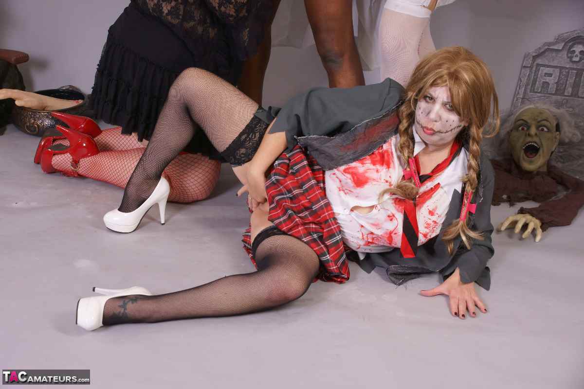 UK amateur Lexie Cummings and girlfriends blow a black man during cosplay play porn photo #428076425