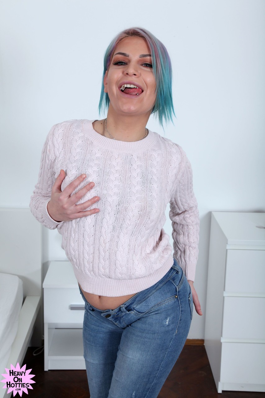 Young amateur with dyed hair Annie Wolf jumps into the air after getting naked porno foto #428362562