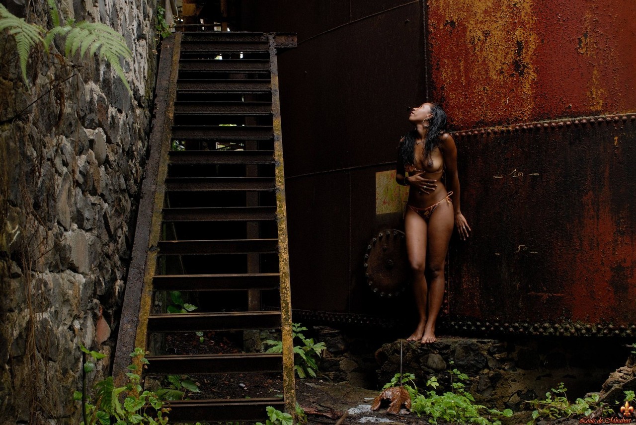 In an old factory in ruins, the beautiful Anais is let go for your greatest ポルノ写真 #425025952