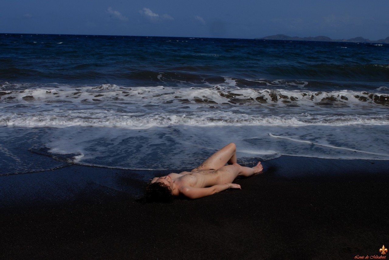 Louis De Mirabert Thin Liana on a Caribbean beach foto porno #427185944