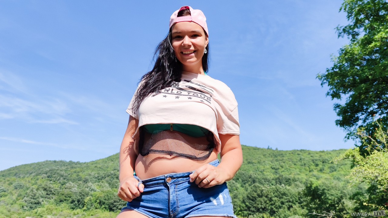 Chubby teen Sofia Lee frees her big natural tits from a bikini in the outdoors 色情照片 #423139649 | Immoral Live Pics, Porno Dan, Sofia Lee, Thick, 手机色情