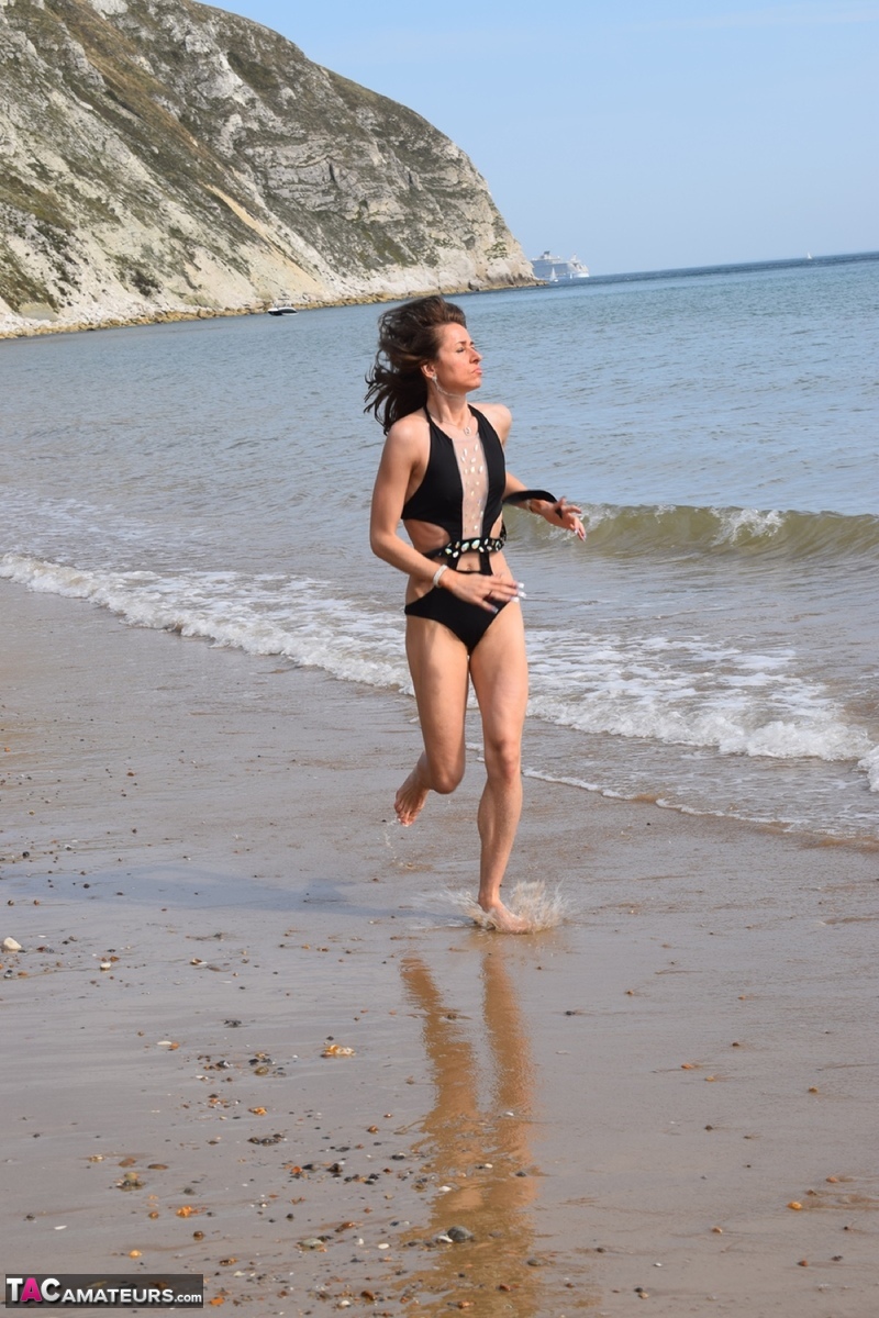 Slender female models a bathing suit while at a deserted beach 色情照片 #428703117 | TAC Amateurs Pics, Phillipas Ladies, Bikini, 手机色情