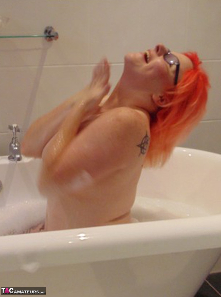 Tattooed amateur Mollie Foxxx takes a bubble bath with her glasses on 포르노 사진 #424566879 | TAC Amateurs Pics, Mollie Foxxx, Chubby, 모바일 포르노