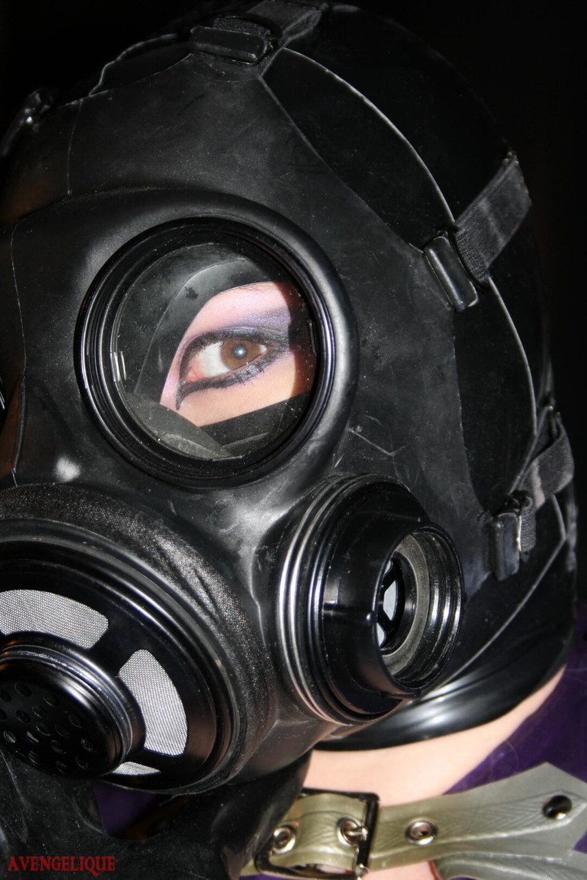 Fetish model Avengelique poses in latex clothing coupled with a gas mask foto porno #427973626 | Rubber Tits Pics, Avengelique, Latex, porno ponsel