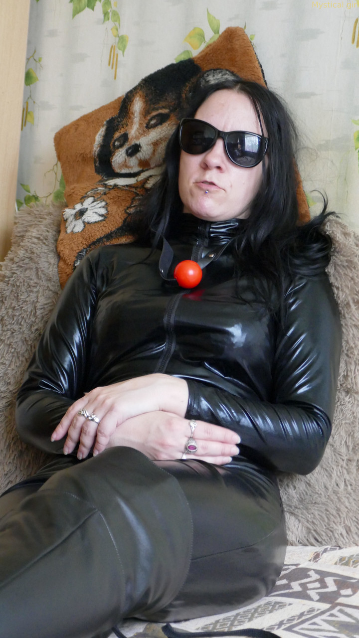 Mystical girl models fully clothed in leather apparel and dark sunglasses porno fotky #424928359 | Mystical Girl Pics, Fetish, mobilní porno