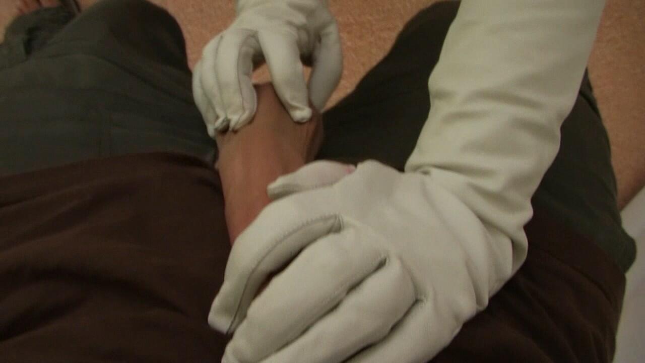 Pictures Long White Leather Gloves Blowjob & Handjob Watch my PussyBlow zdjęcie porno #427496301
