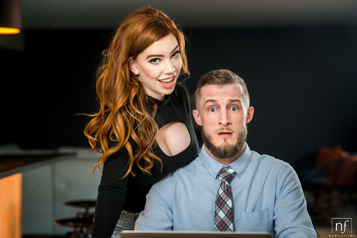 Hot redhead Nala Brooks seduces her prospective employer porno foto #422726723