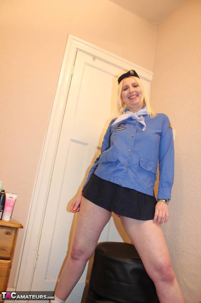 British amateur Tracey Lain has sexual relations in a younger girl's uniform foto porno #425218622