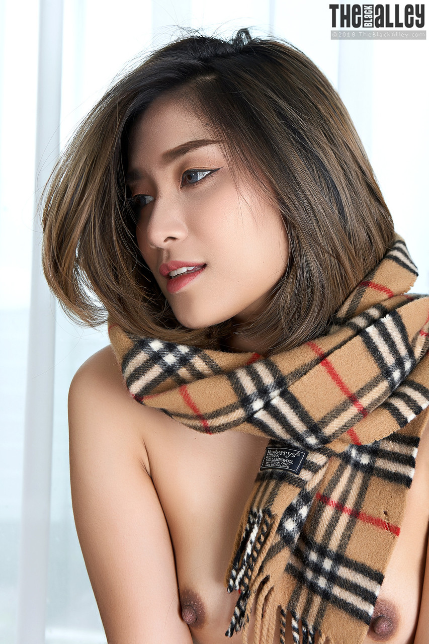 Asian beauty Apple gets bare naked with a winter scarf around her neck porn photo #422578677