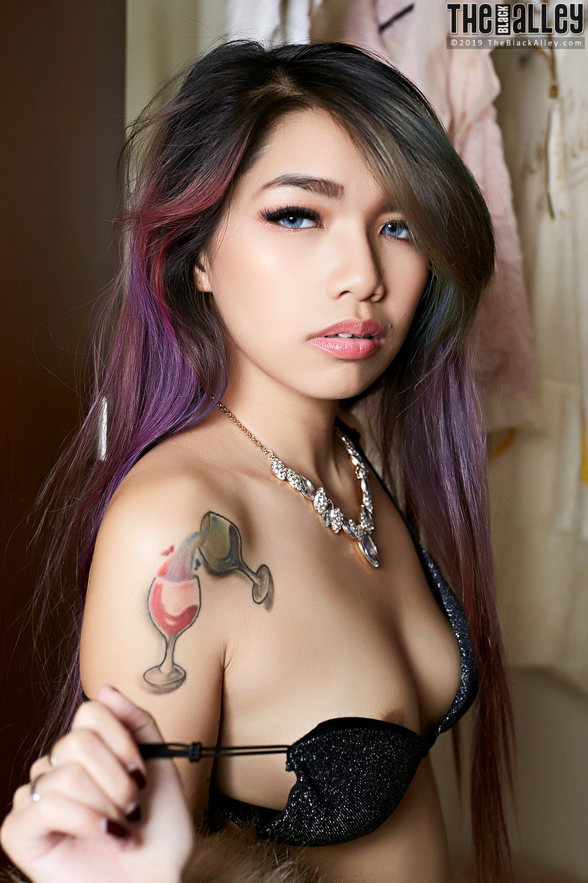Asian solo girl Waratta removes a bra and thong set to pose nude in heels photo porno #429103481 | The Black Alley Pics, Waratta, Asian, porno mobile