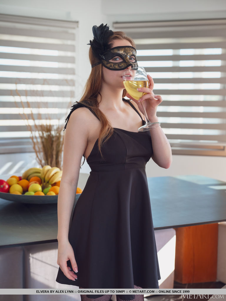 Beautiful teen removes a dress and mask plus hosiery to get naked porno fotky #424896141 | Met Art Pics, Elvera, Blindfold, mobilní porno