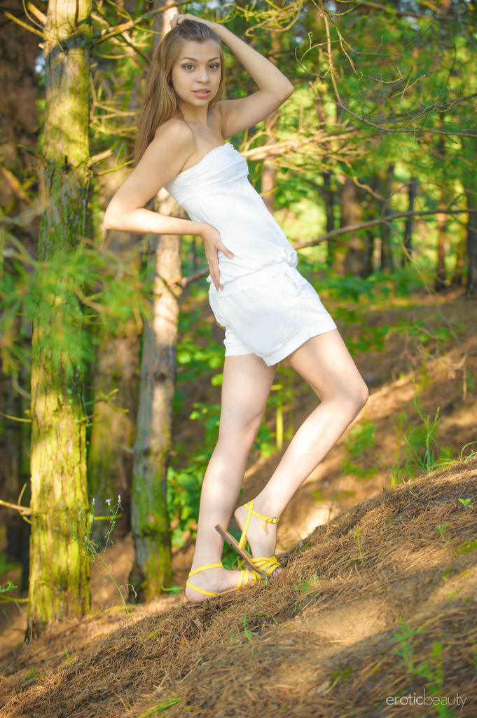 Young beauty Tato gets completely naked on a bed of pine needles in a forest 포르노 사진 #426402853